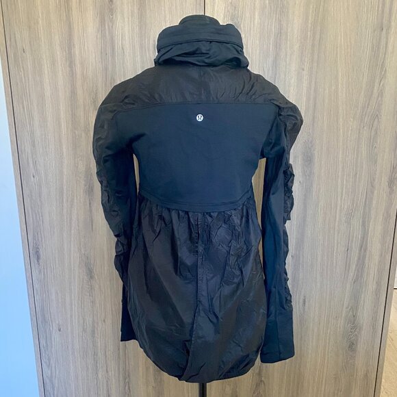 Lululemon Super Tracker Jacket - Picture 5 of 10